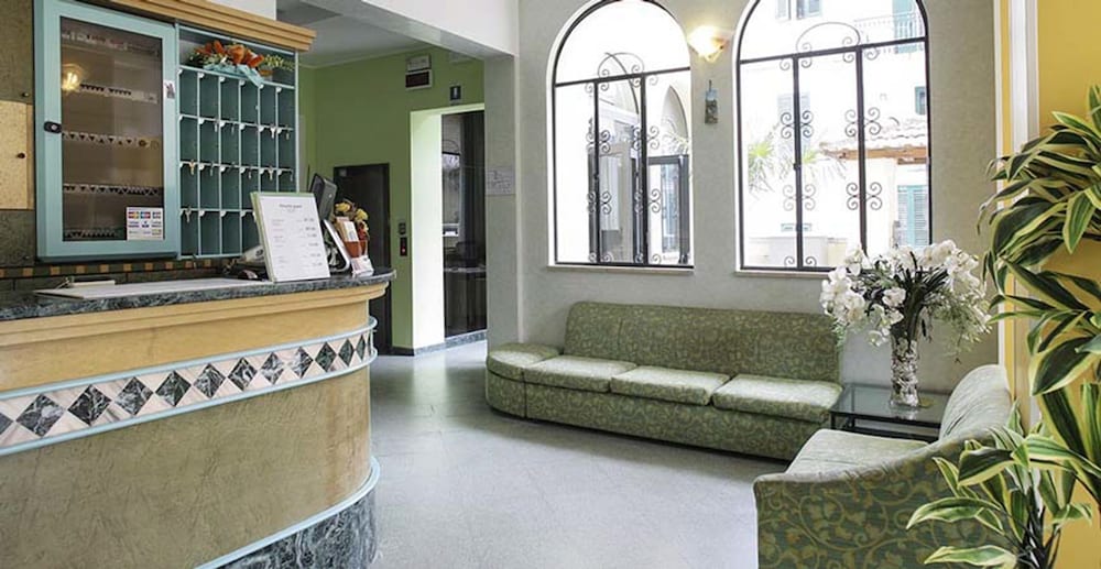 Hotel Ester Safer 2