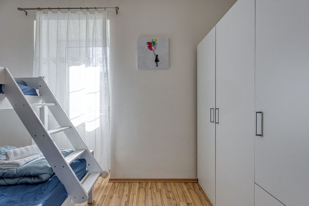 Neda Apartment: Terrace Views Goriska Brda 1