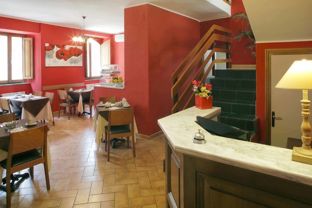 Hotel Properzio 2