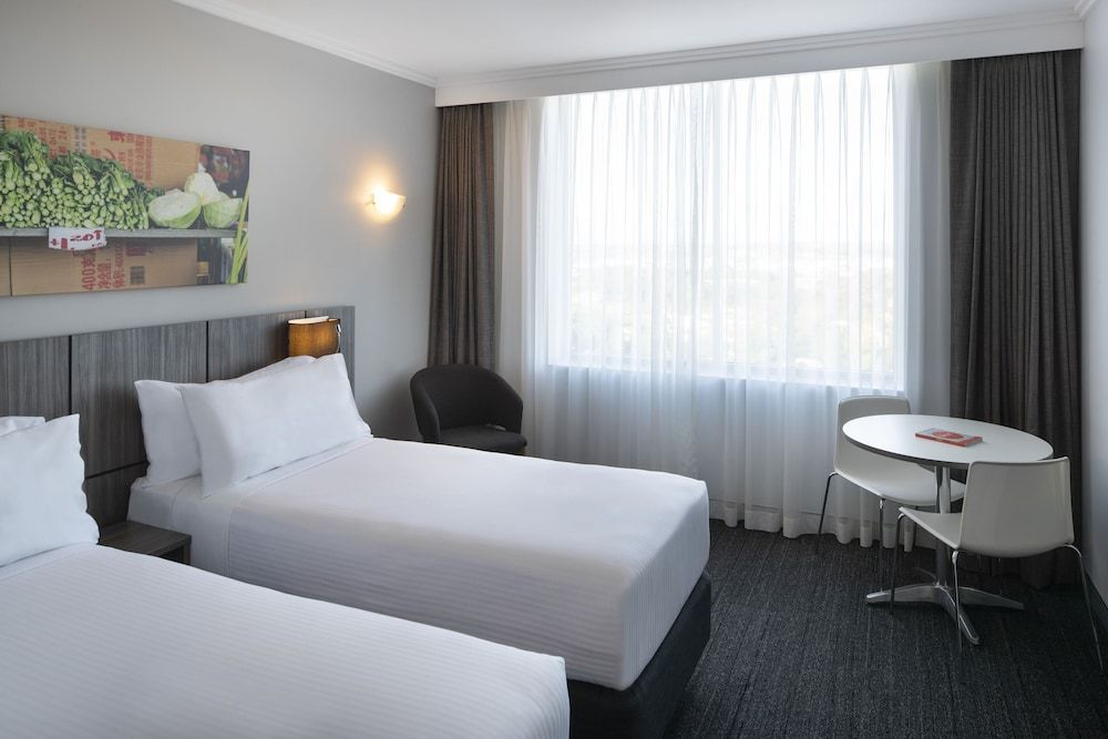 Mercure Sydney Bankstown 2