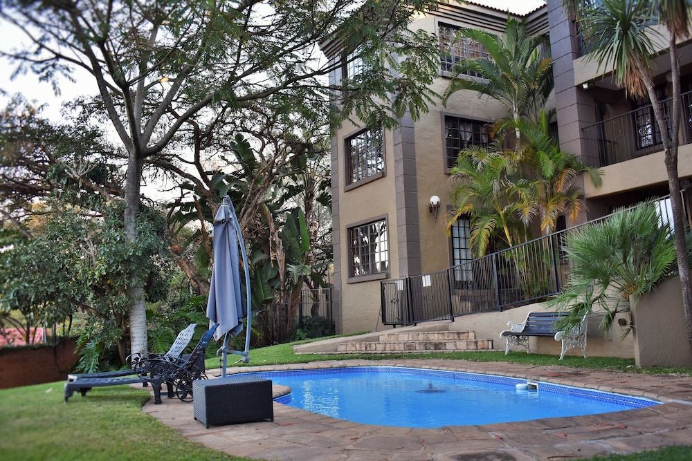 Waterfalls Boutique Hotel 1