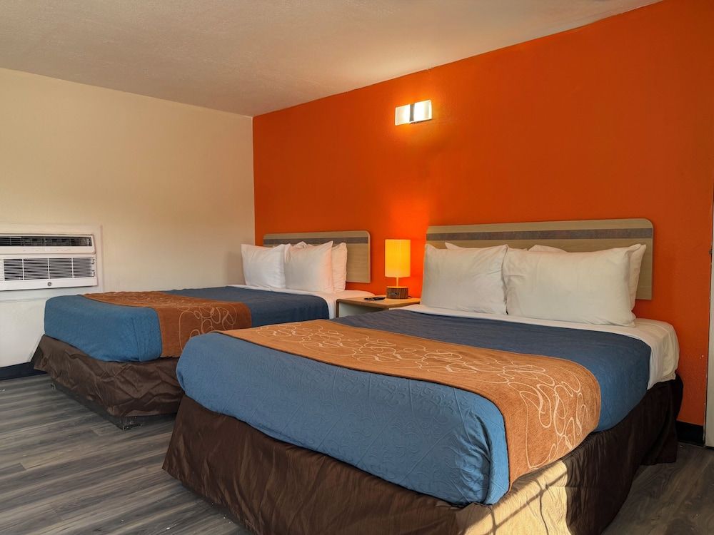 Ponca Motel 2