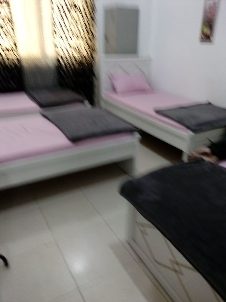 Royce Youth Hostel 2