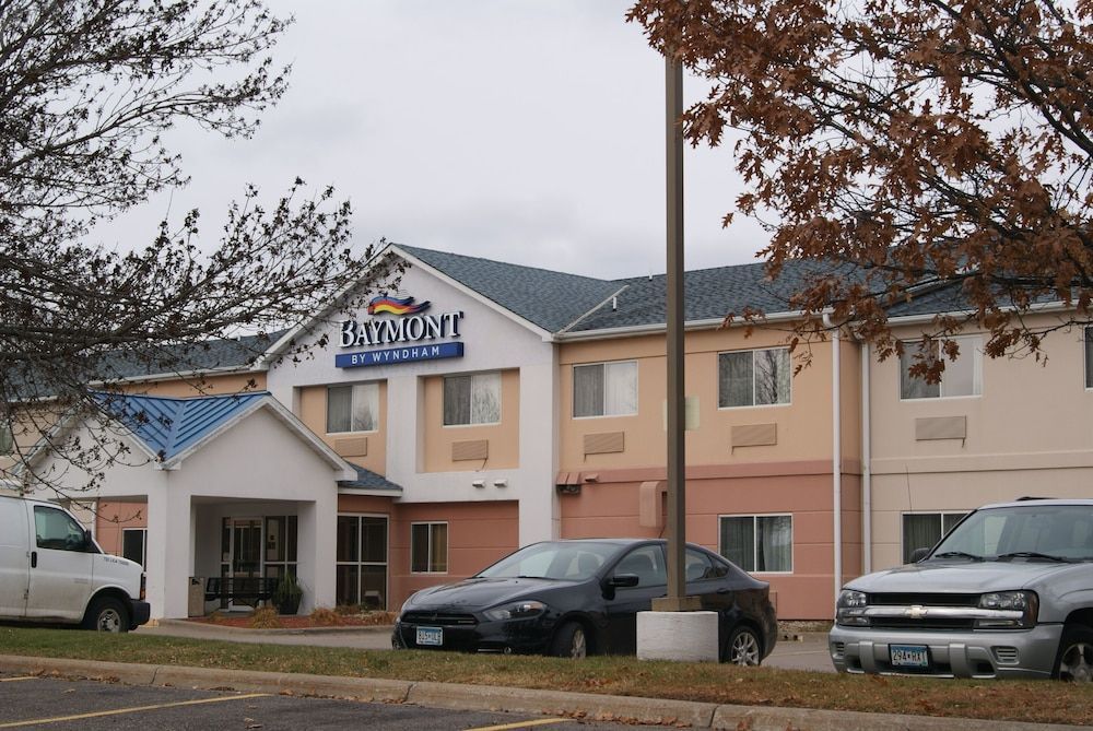 Baymont by Wyndham Coon Rapids 1