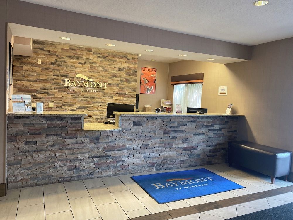 Baymont by Wyndham Auburn 2