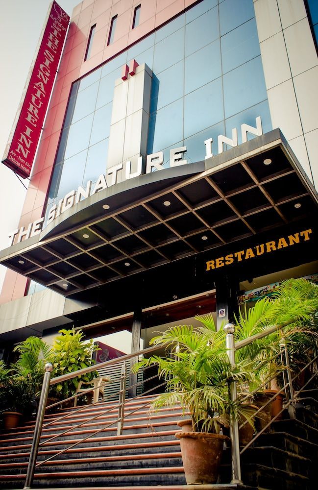 The Signature Inn Hotel 1