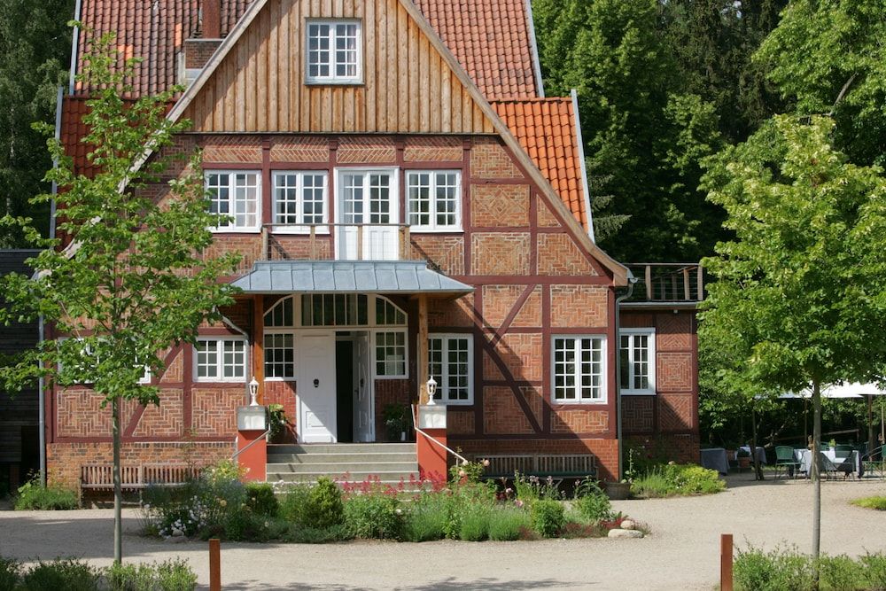 Hotel Waldhof auf Herrenland 1