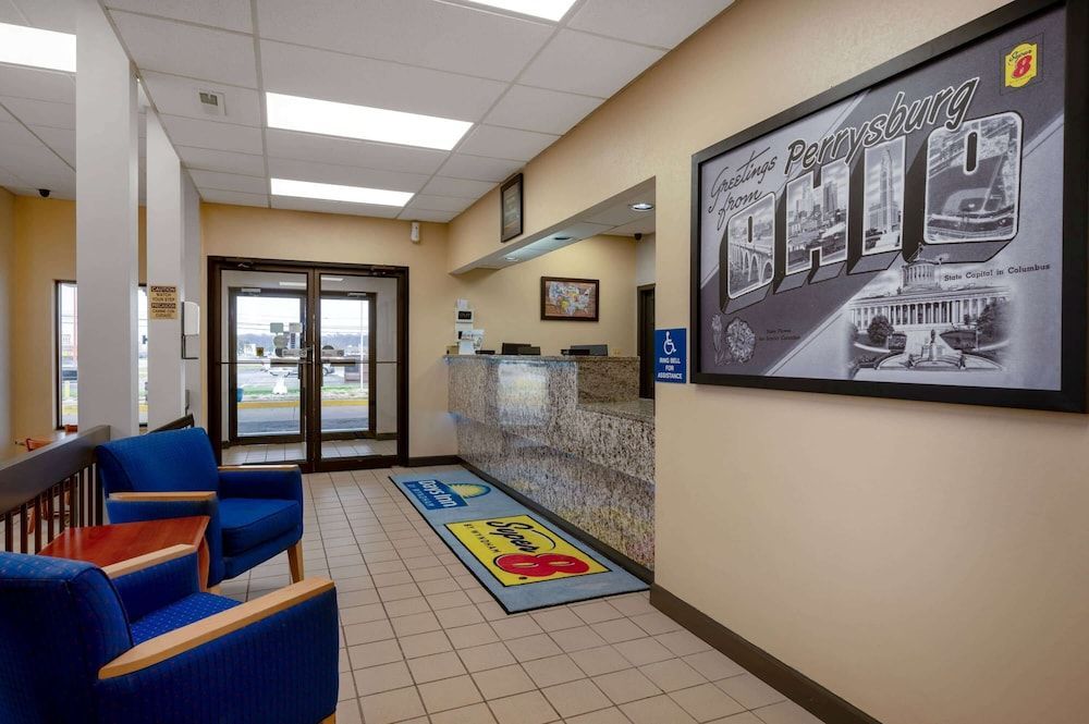 Days Inn by Wyndham Perrysburg Toledo 2