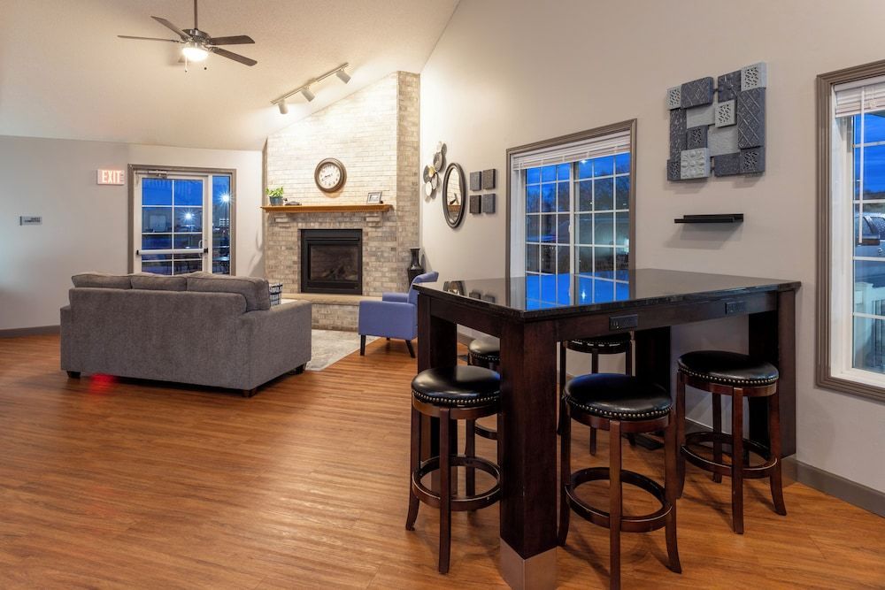 Paynesville Inn & Suites 2