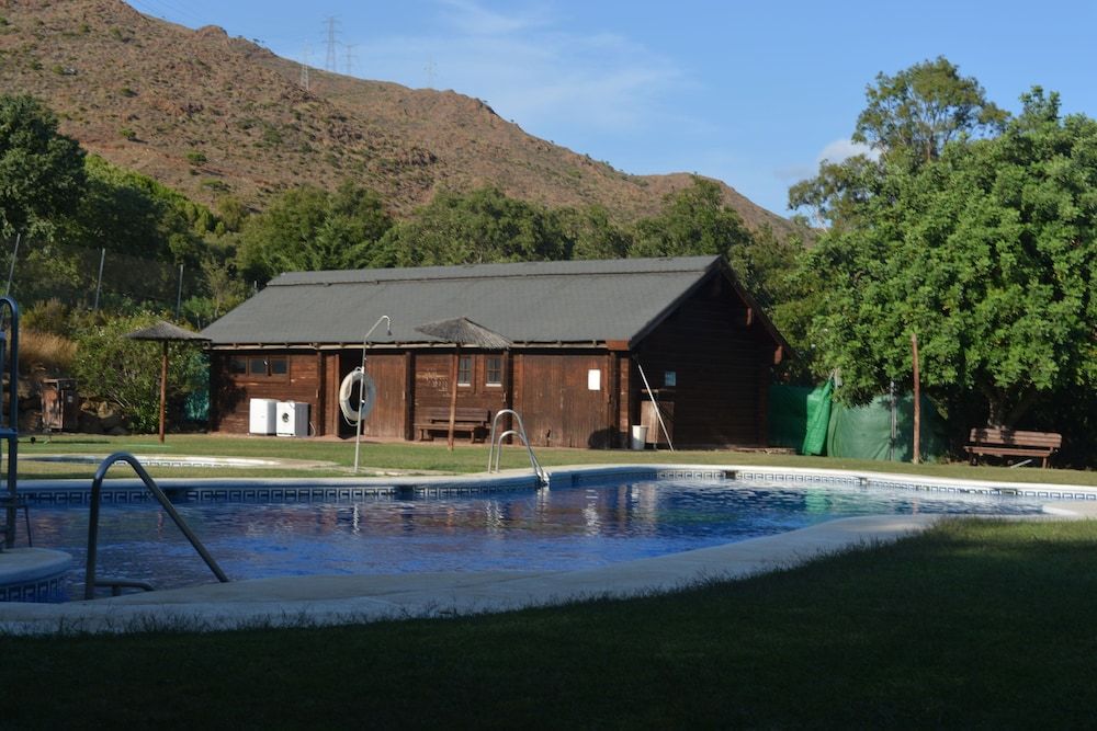 Bungalows Los Pedregales 1