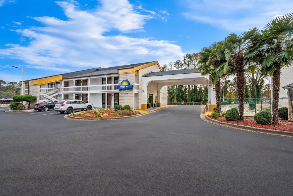 Days Inn by Wyndham Raleigh Midtown 1