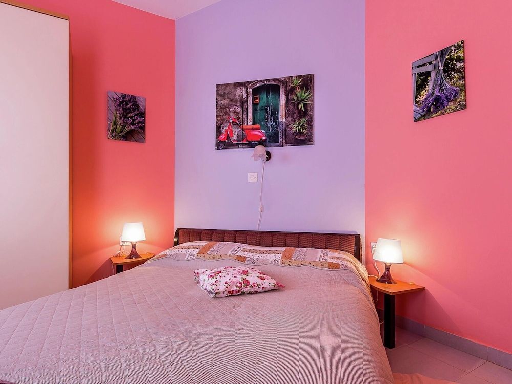 Apartment in Liznjan With Pool and Terrace 2