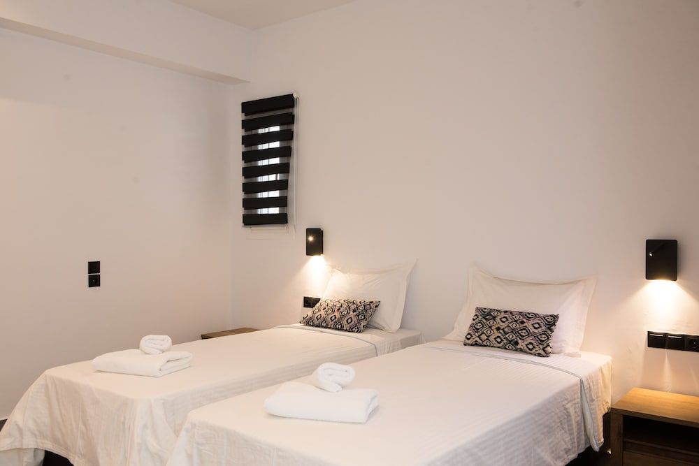 White House by Blue Waters Mykonos 2
