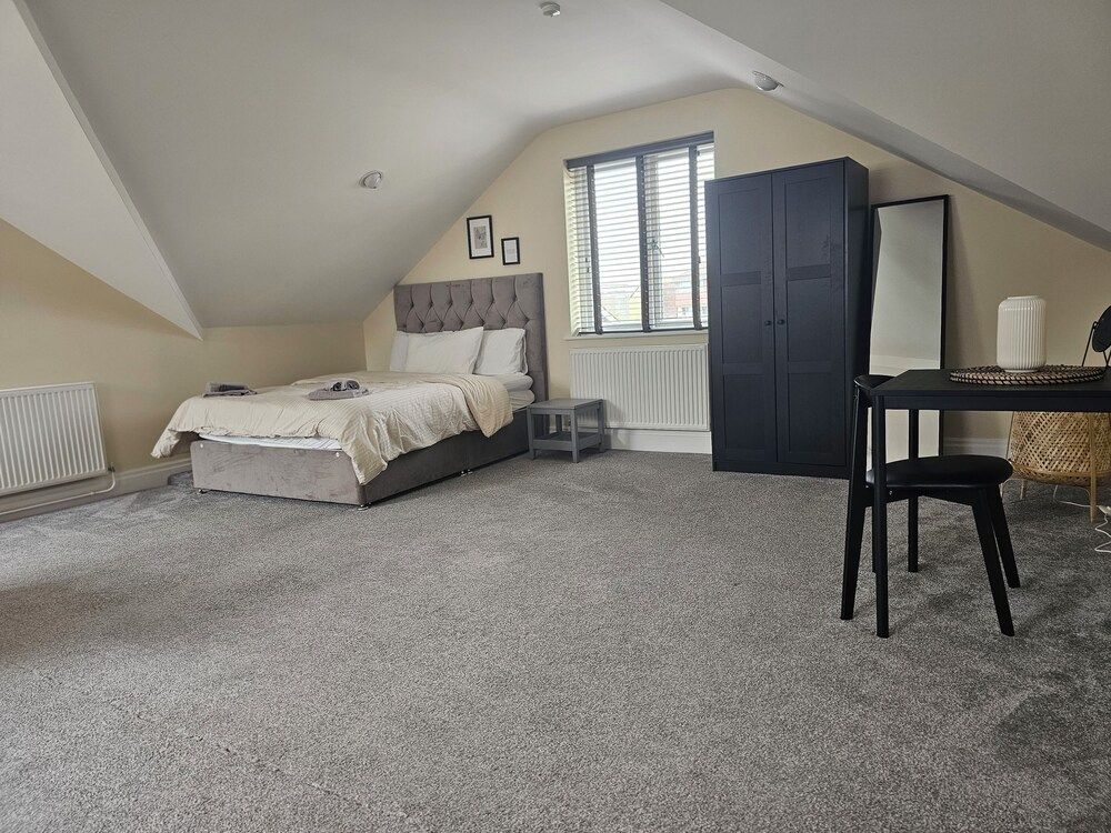 1 Bed Loft - Sleeps 2 - Parking - Wifi 1