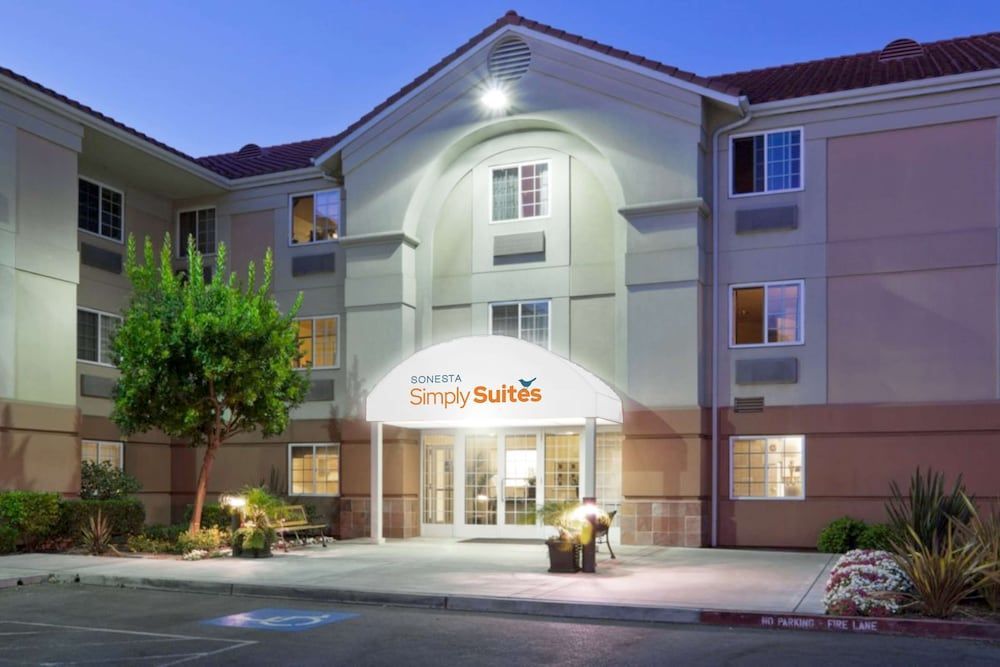 Sonesta Simply Suites Silicon Valley Santa Clara 1