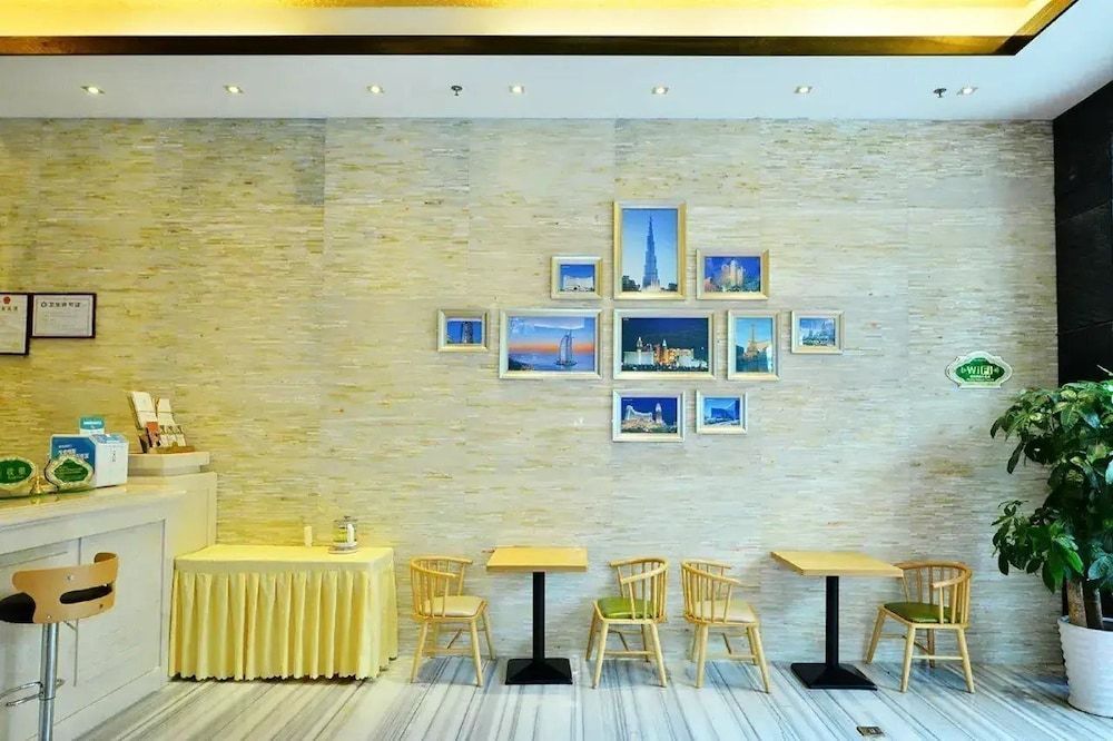 Vienna Apartment 1