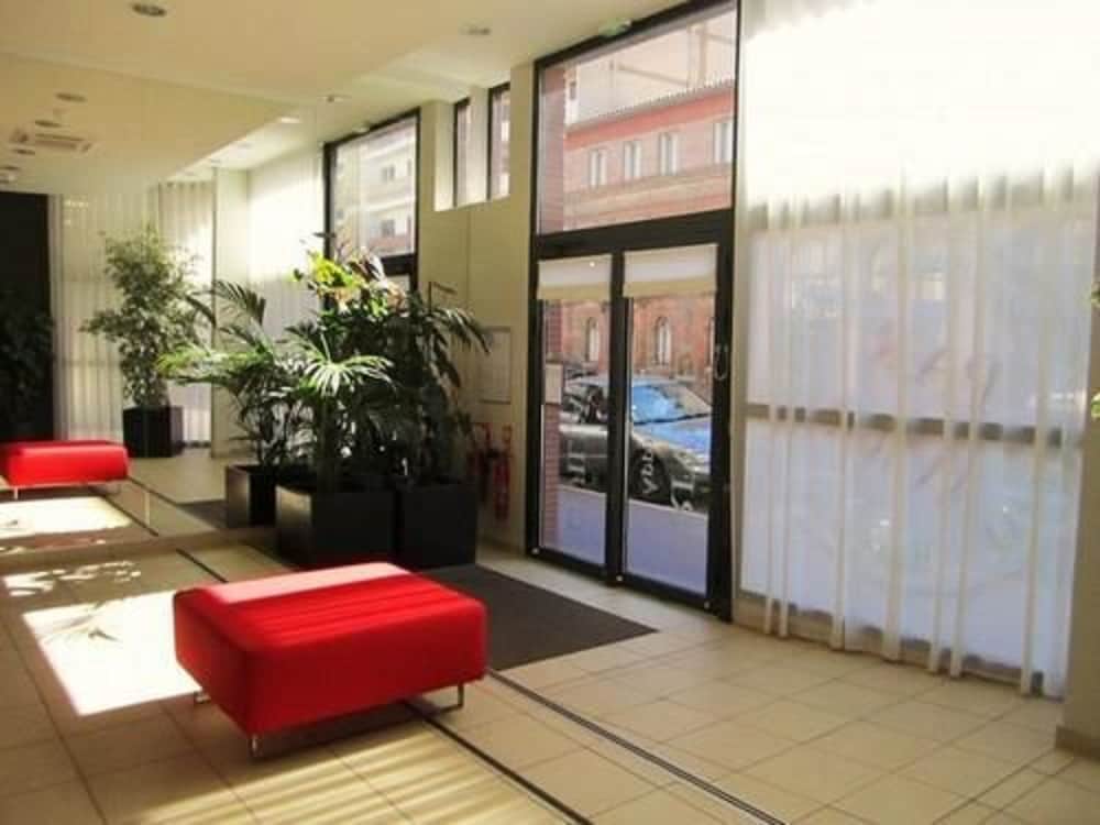 Lagrange Aparthotel Toulouse Saint-Michel 2