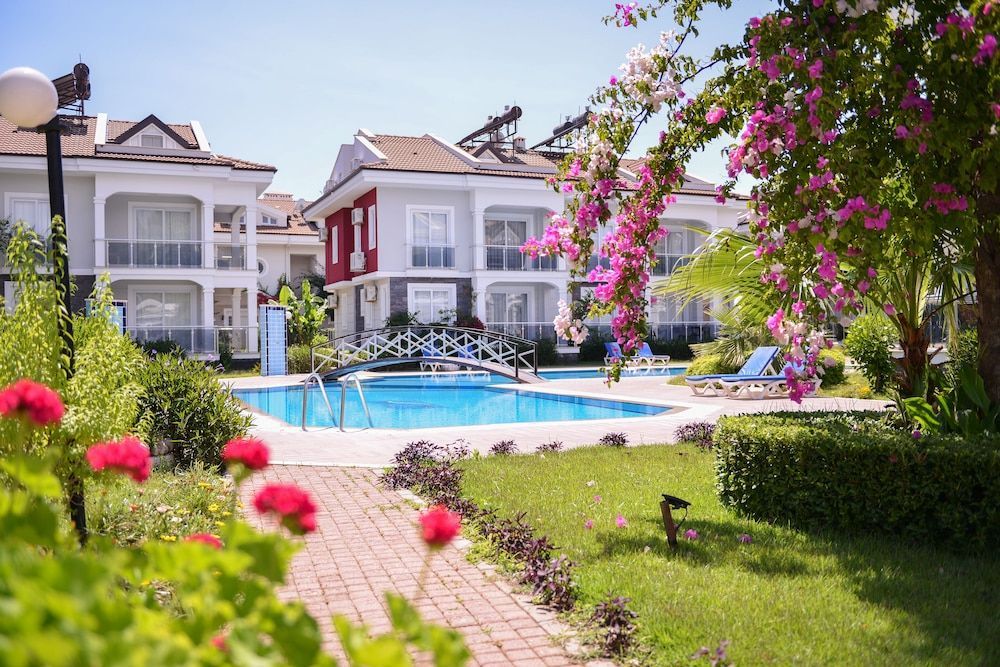 Sea Heaven Legend Apartments 1
