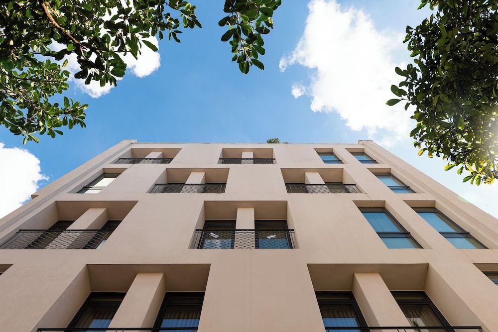 Urban Nest - Suites & Apartments 1