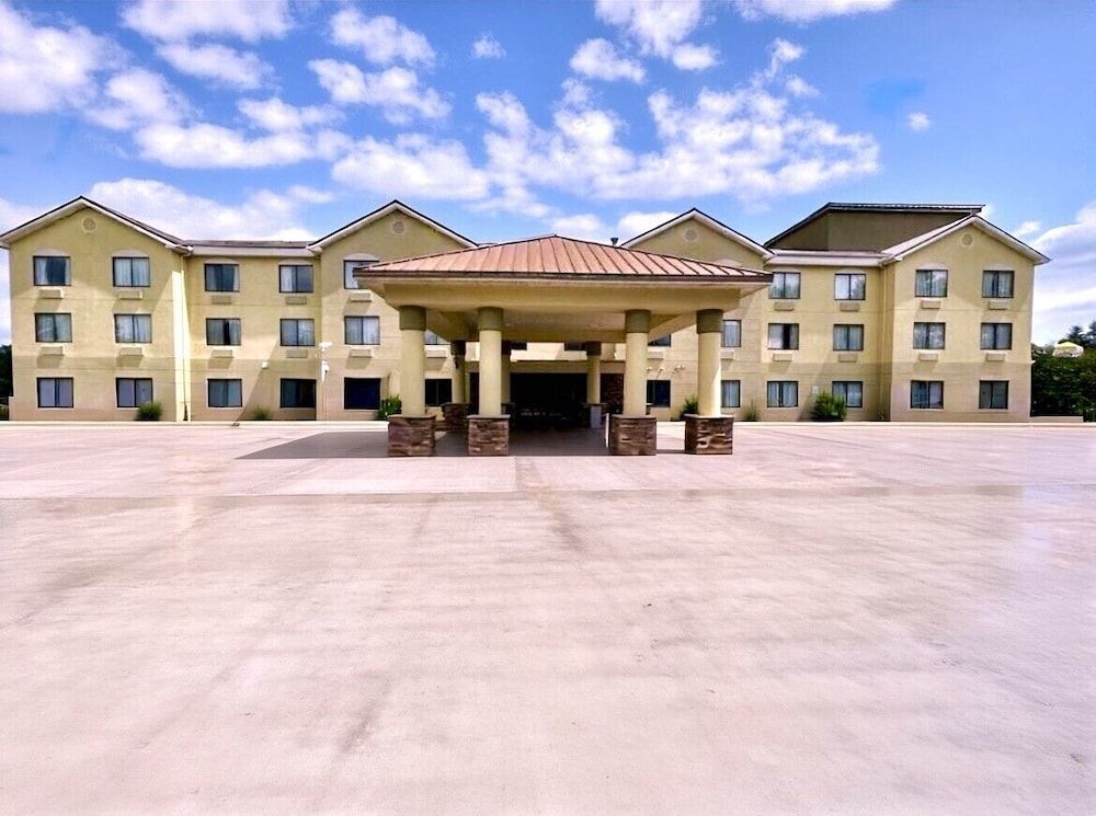 Comfort Suites Georgetown 1