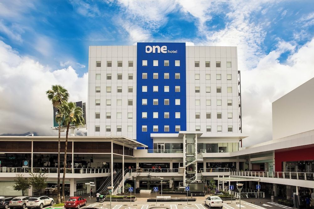 One Monterrey Tecnologico 1