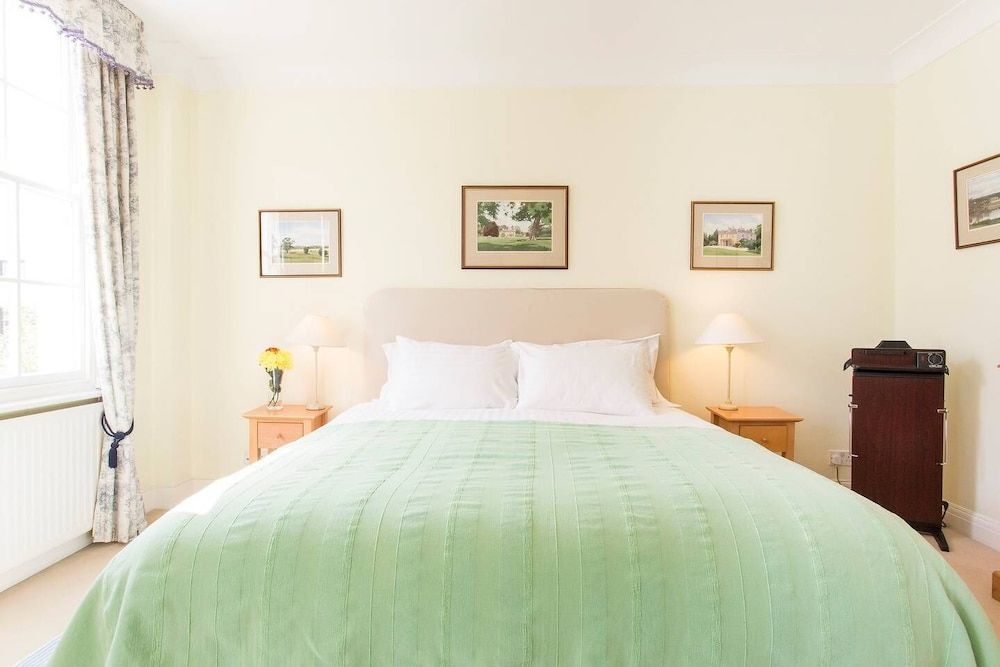 Elegant flat in Pimlico, close to Warwick Square 2