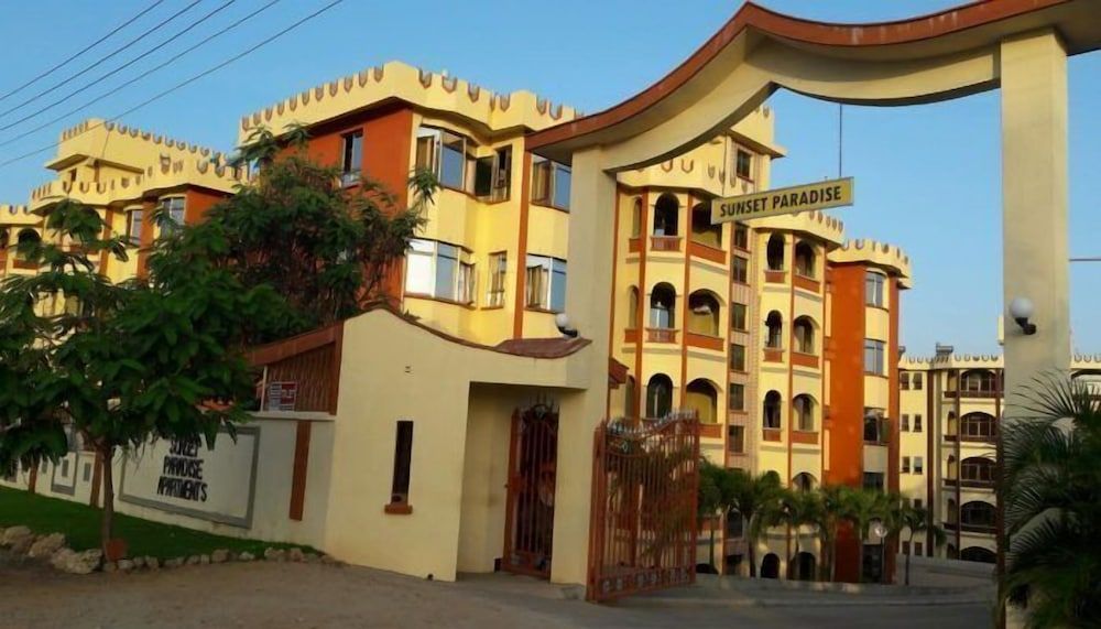 Fastcare Luxury Apartments/Villas 1