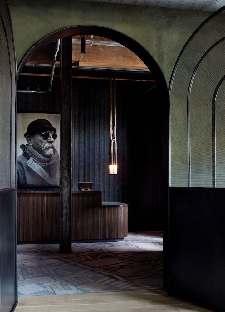 Rivet House 2