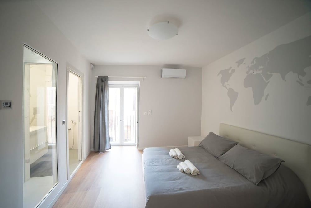 Suite Dreams 1