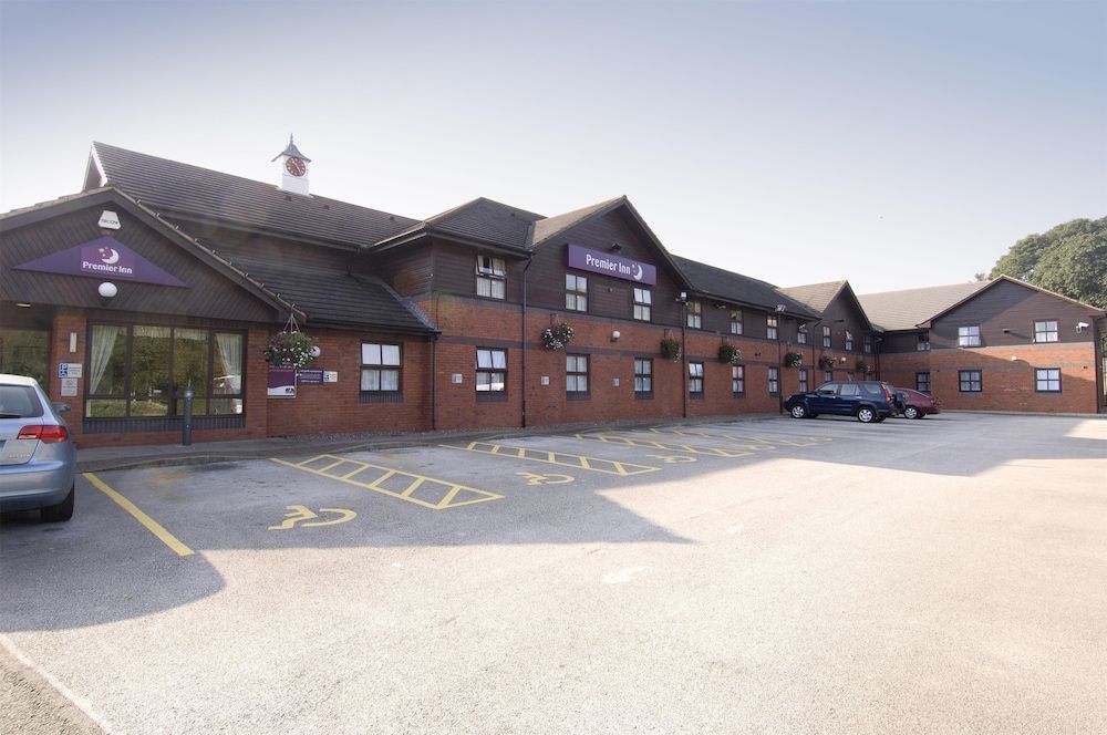 Premier Inn Birmingham Oldbury - M5 Jct2 1