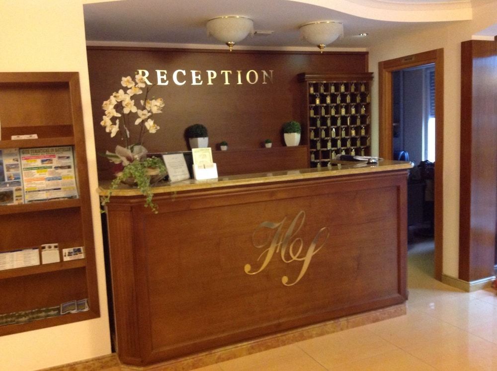 Hotel Tirreno 2