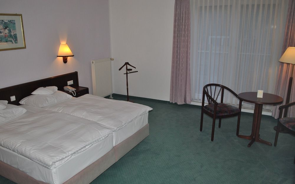 Heidehotel Lubast 2