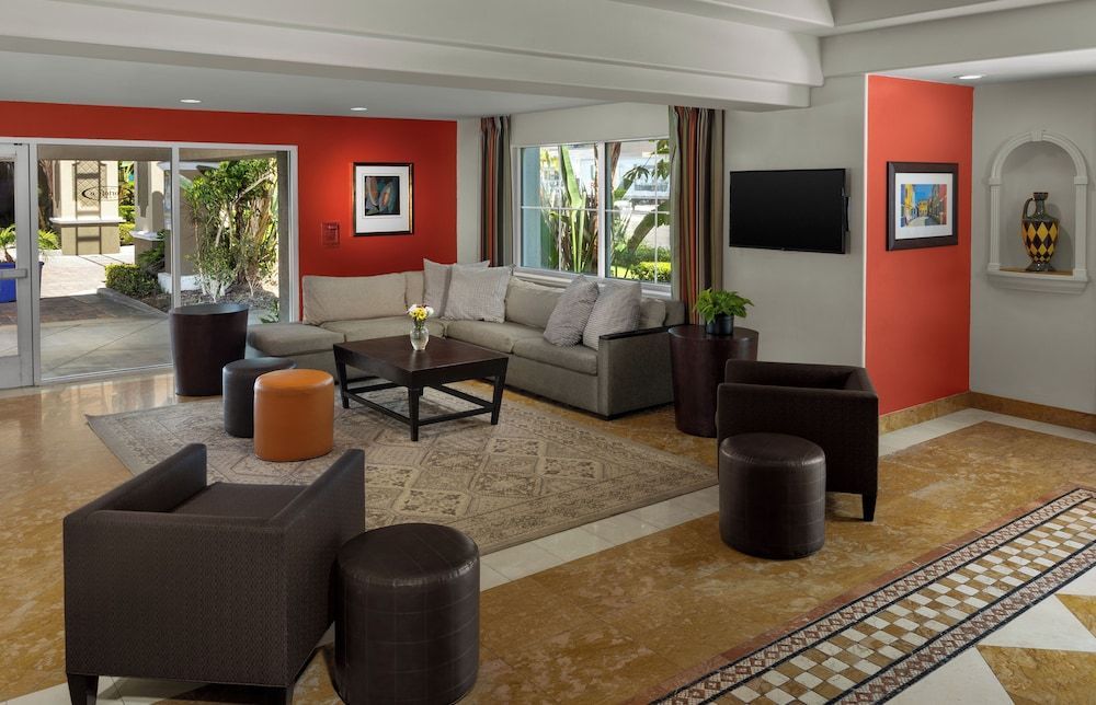 Anaheim Portofino Inn & Suites 2