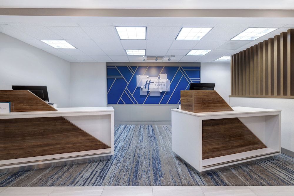 Holiday Inn Express & Suites MOAB by IHG 1