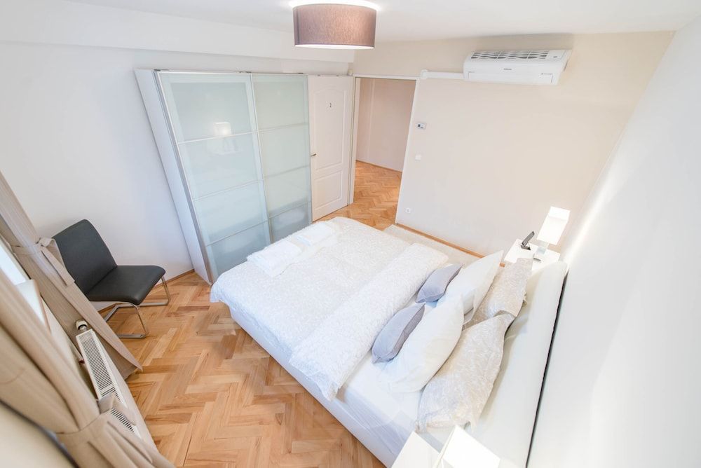 Venus Apartments - Renate 2