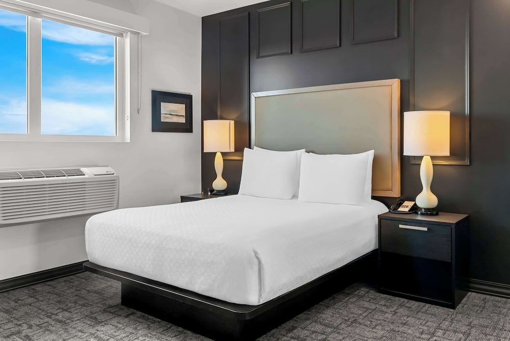 Best Western Plus Winkler 1