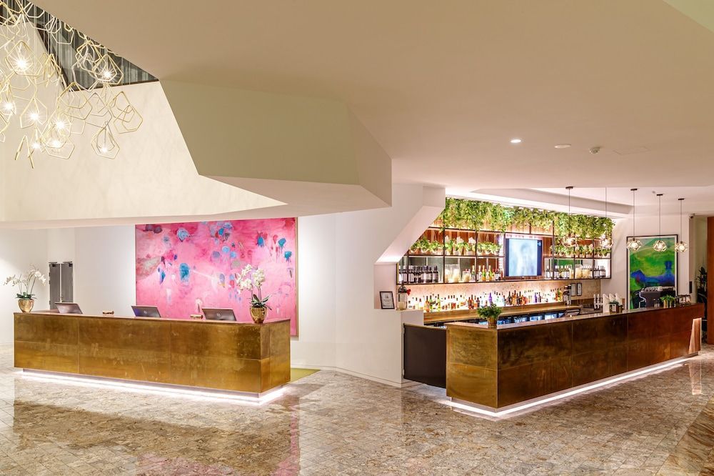 Eatons Hill Hotel 1