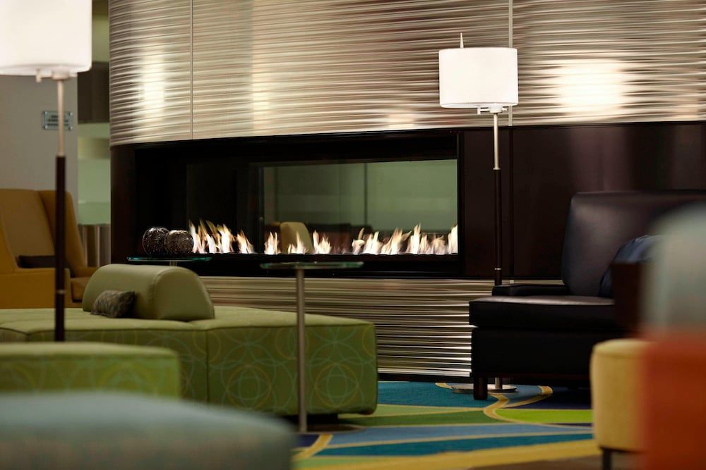 Marriott Montreal Airport In-Terminal Hotel 2