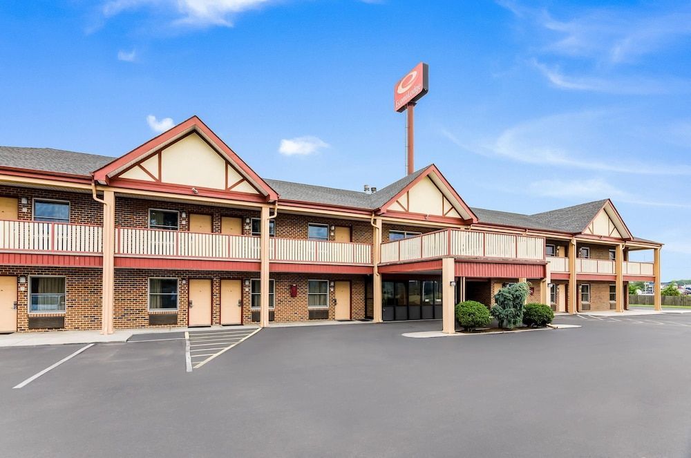 Econo Lodge Glade Springs I-81 1