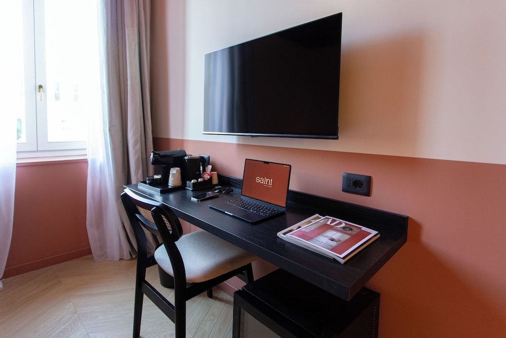 Saint Suites 2