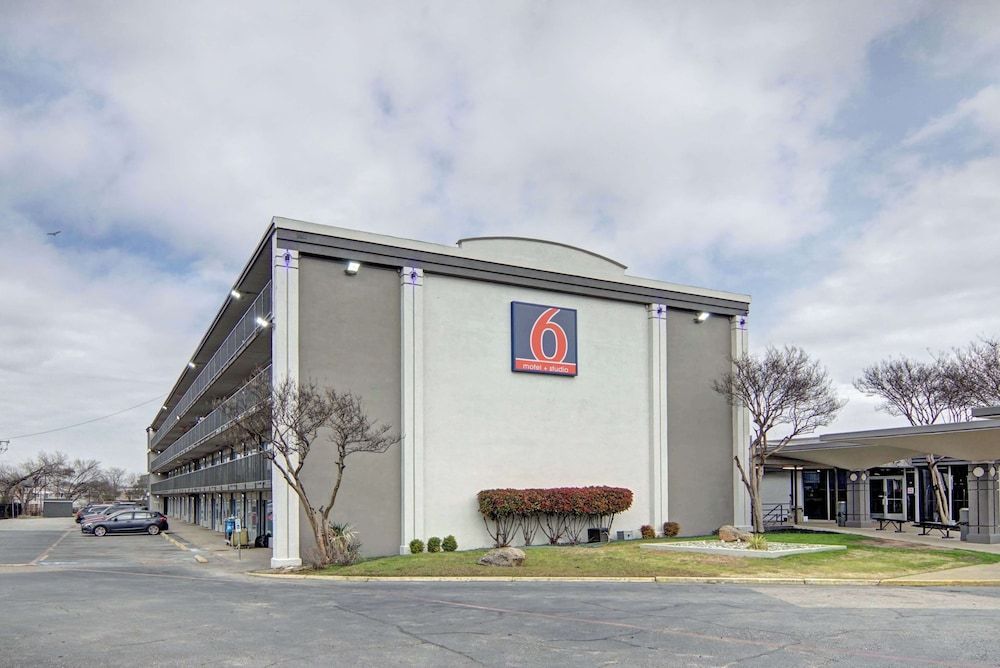 Studio 6 Mesquite, TX Town East 1
