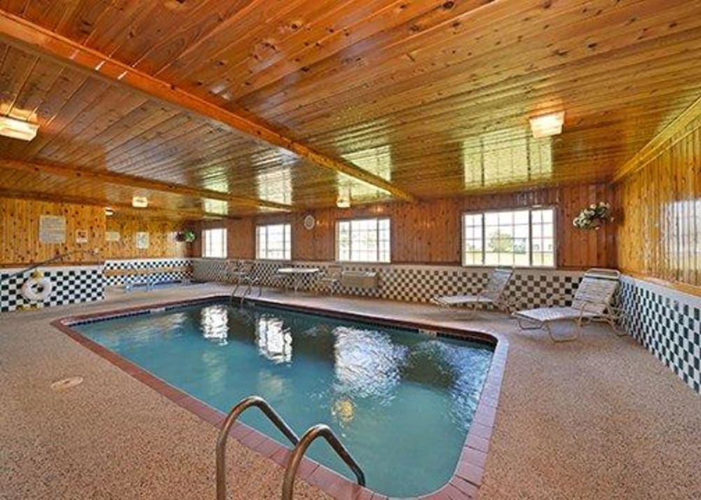 Quality Inn & Suites Grinnell near University 1