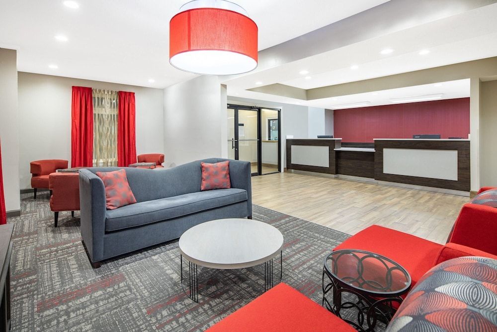 Ramada by Wyndham Alpharetta Atlanta North 1