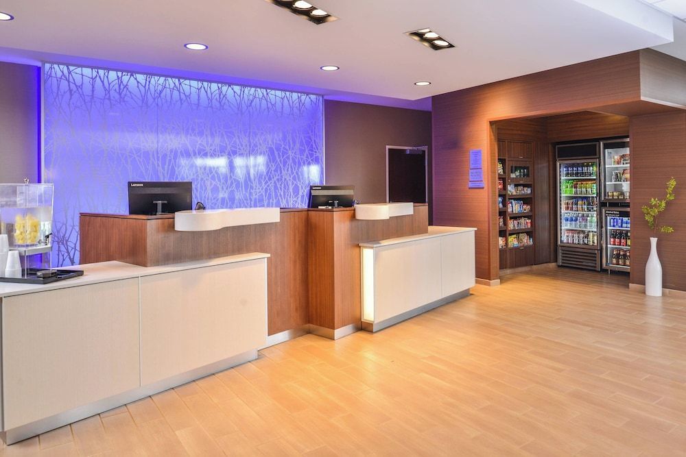 Fairfield Inn & Suites by Marriott Warrensburg 2