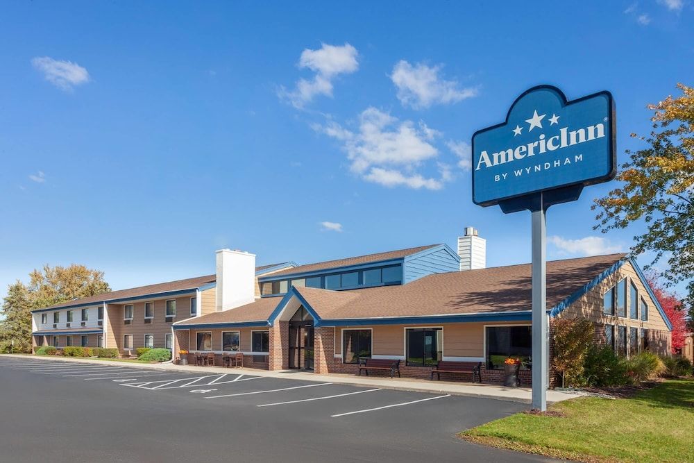 AmericInn by Wyndham Plymouth 1