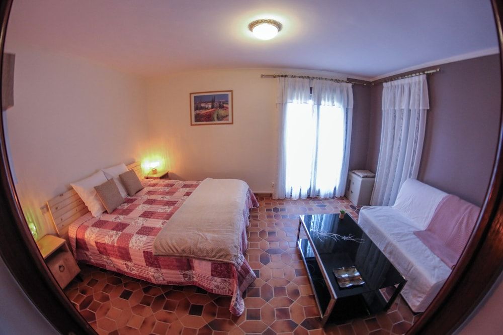 Les Chambres D'hotes De Valensole 2