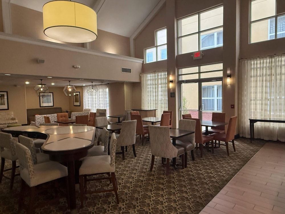 MainStay Suites Grand Rapids Southeast - Kentwood 1