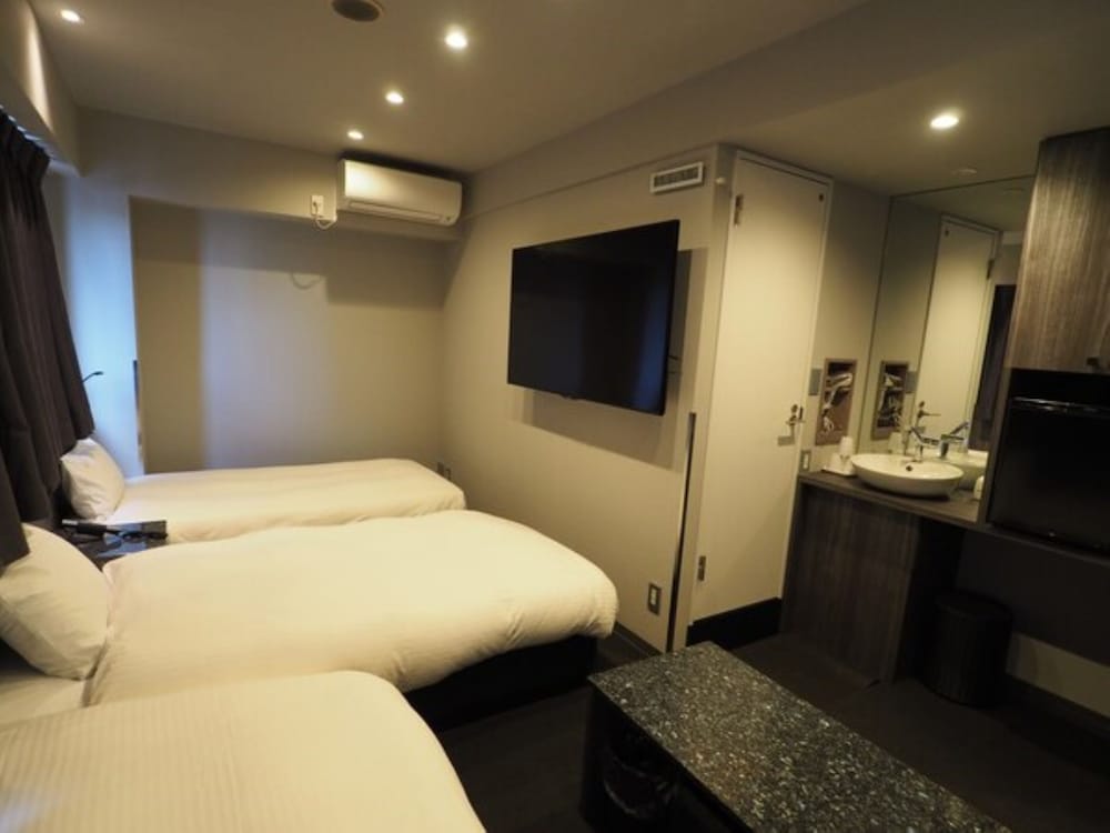 Haneda Inn 1