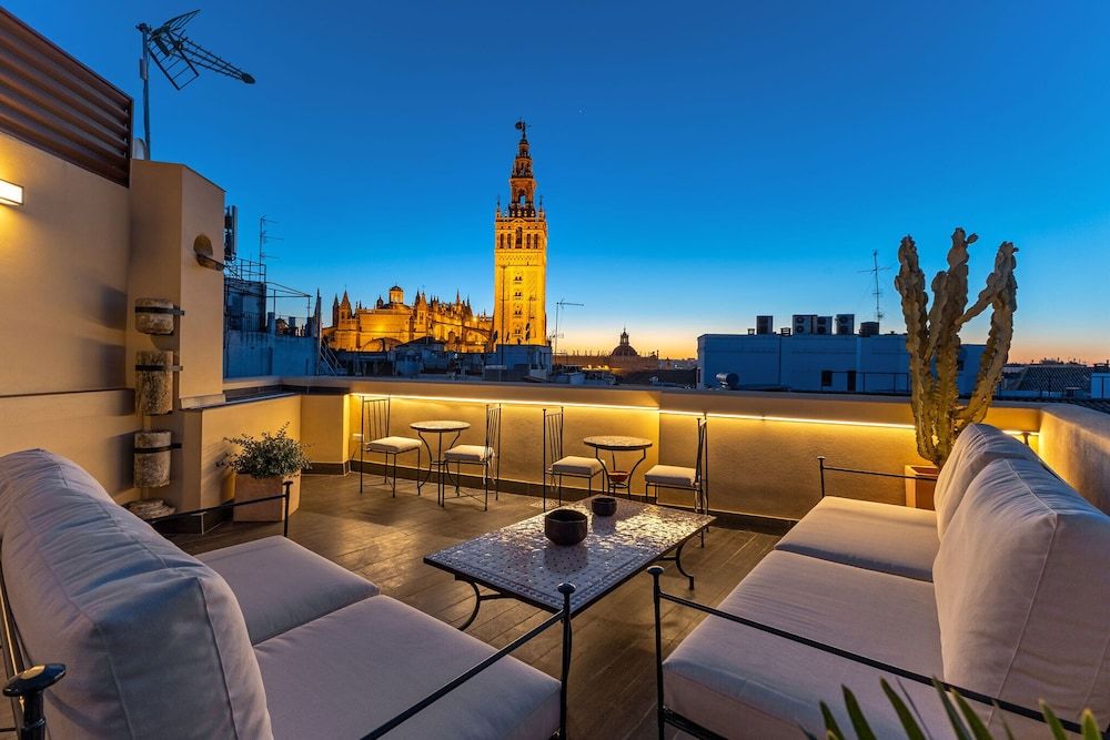 Angeles 6- Giralda Luxury by Valcambre 1
