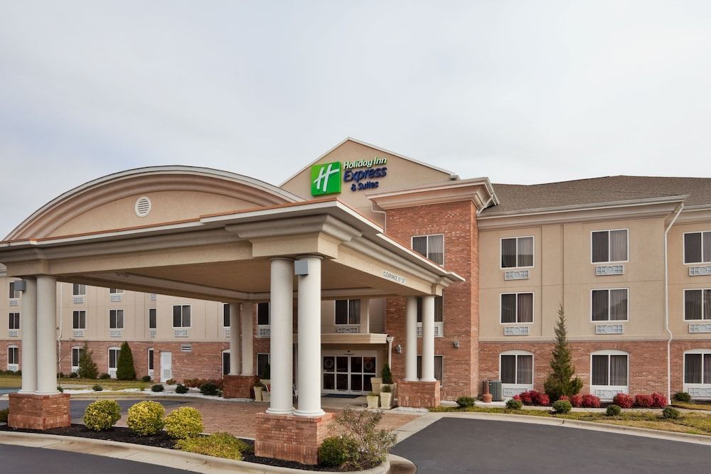 Holiday Inn Express & Suites HIGH POINT SOUTH by IHG 1